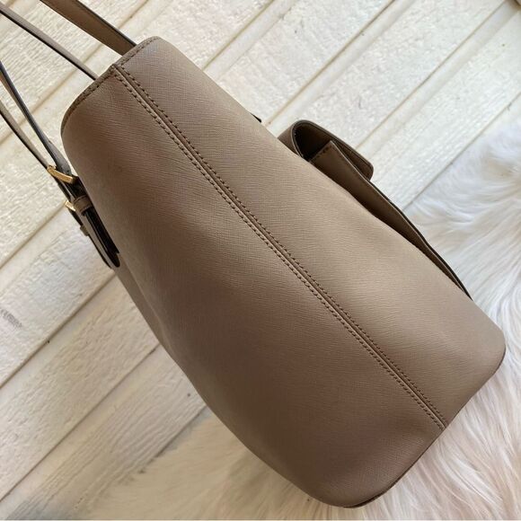 MICHAEL KORS Tan Grey Leather Perforated Pocket Jet Set Tote - Picture 3 of 10